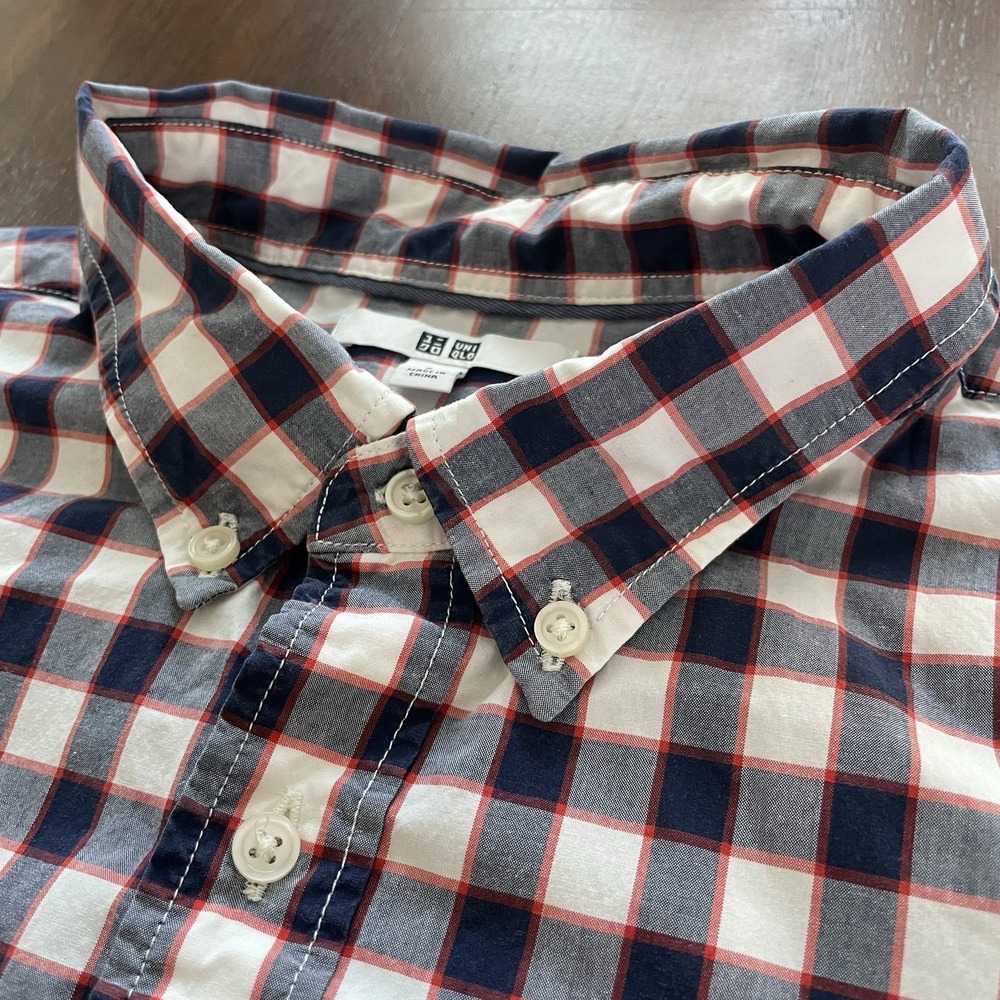 Uniqlo Plaid Button Shirt Navy Blue Red Men's Large‎ Cabincore 100% Cotton